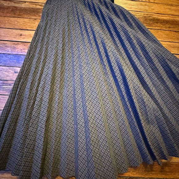 Sandro Pleated Checked Skirt - Picture 5 of 8